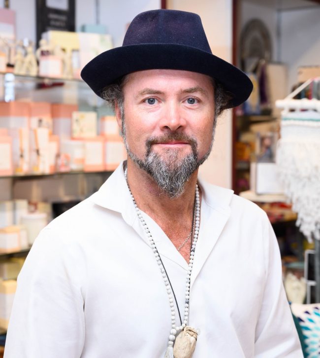 scott-Energetic Healer-Reiki Master-Qigong-House Clearing-Feng Shui